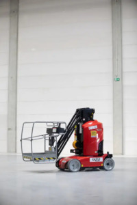 Podnośnik osobowy samojezdny Manitou wynajem – wysokość robocza 9,9 m, udźwig 200 kg - gizo.pl