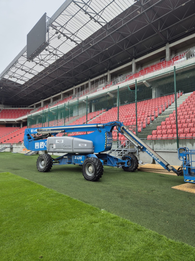 Podnośnik przegubowy wynajem - Słowacja Trnava - gizo.pl